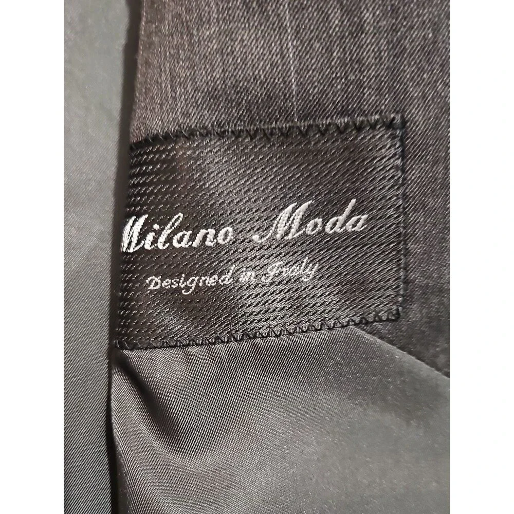 Unbranded milano moda